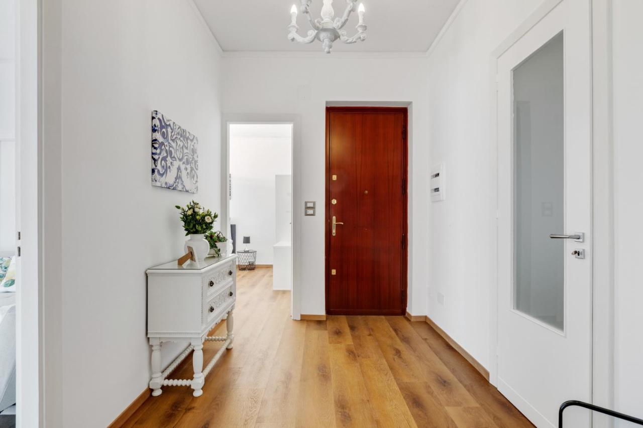 Residenza Dei Poeti - Roomy And Modern Flat Palermo Exteriér fotografie